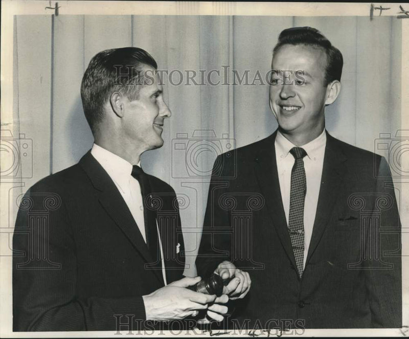 Load image into Gallery viewer, 1961 Press Photo New Orleans Heating, Refrigerating &amp; Air Conditioning Engineers
