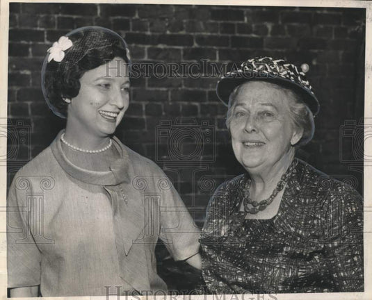 1963 Press Photo Mrs. John P. Manard, Christian Women's Exchange- Historic Images