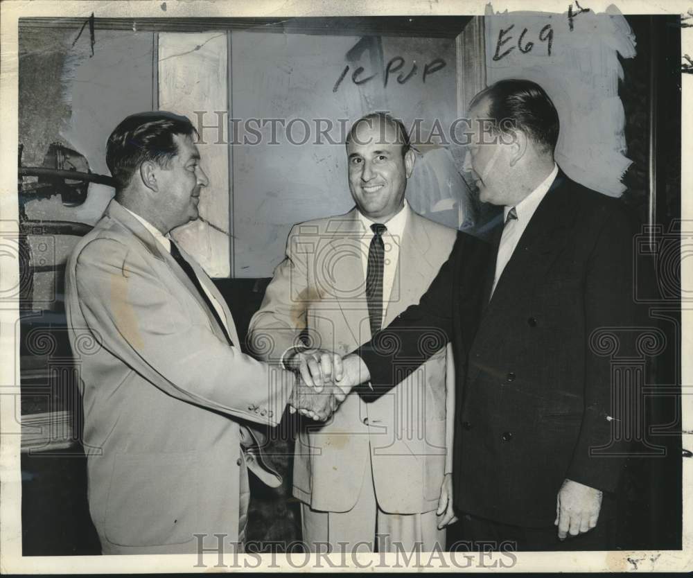 1952 Press Photo Andrew J. Higgins Jr. with the other executives of Higgins, Inc