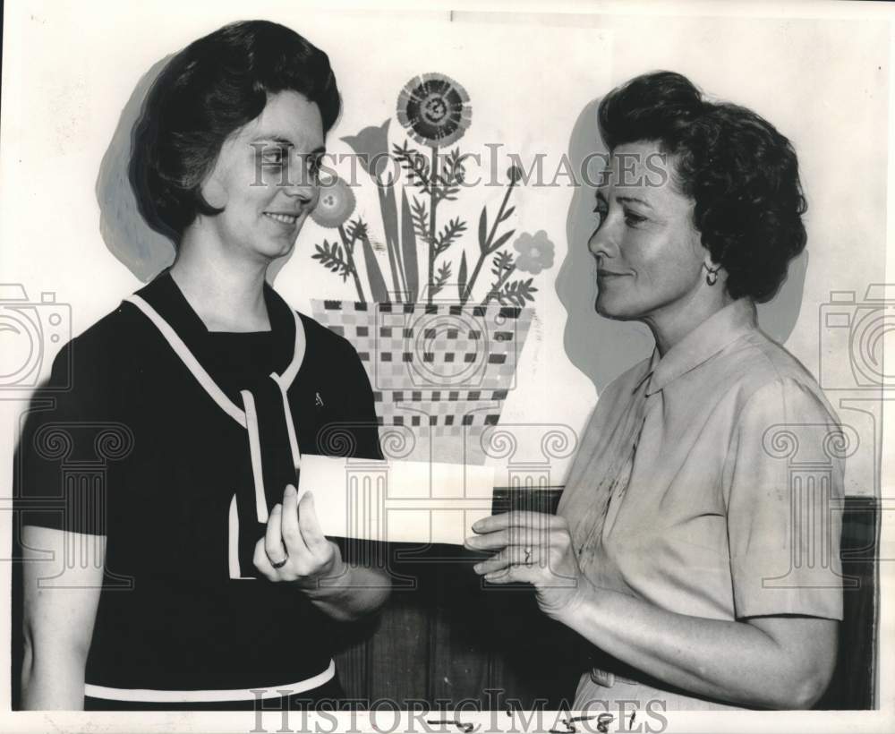 1966 Press Photo Beta Sigma Phi donates- West bank School for Retarded Children- Historic Images