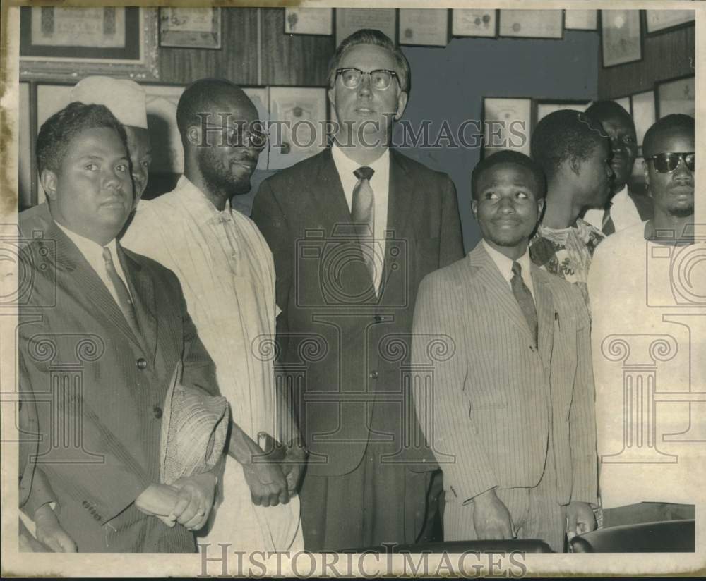 1969 Press Photo African Educators visiting New Orleans welcomed at City Hall- Historic Images