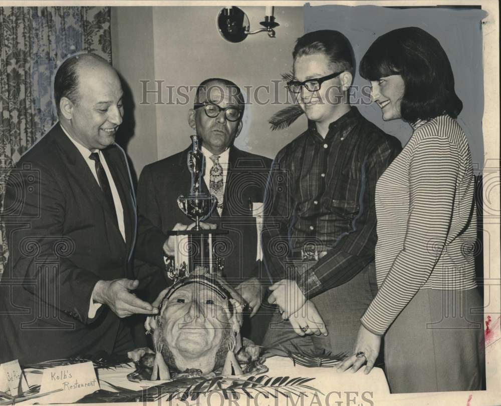 1966 Press Photo Culinary Arts Show of the Food Services Executive Association- Historic Images