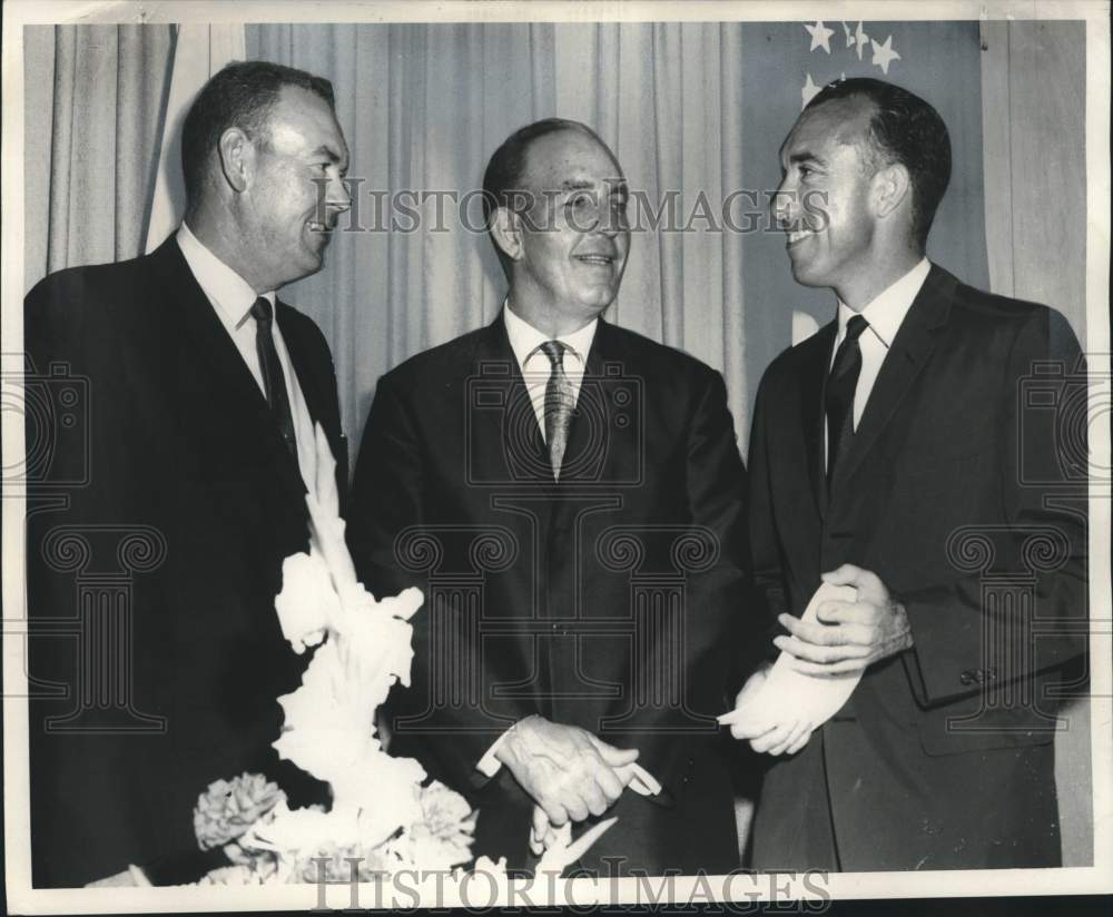 1967 Press Photo Joseph J. Martina, American National Red Cross meeting - Historic Images