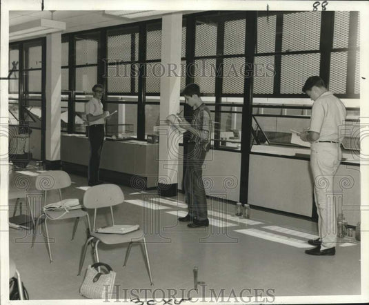 1966 Press Photo Guy Helmer & Johnny Redondo of John F. Kennedy High School- Historic Images