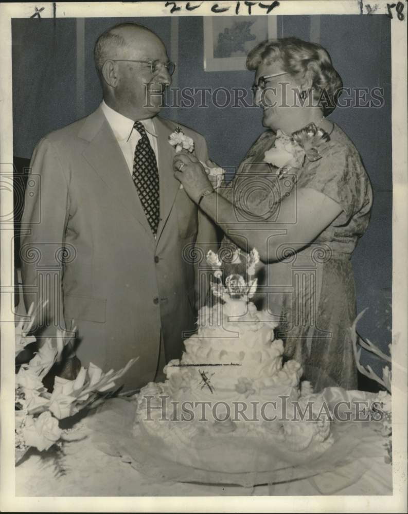 1958 Press Photo Mr. and Mrs. Frank Mascal celebrate 50th wedding anniversary
