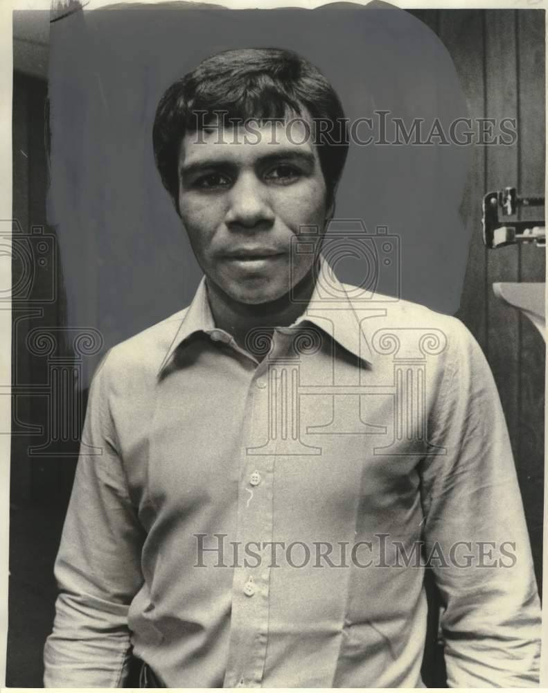 1975 Press Photo Ramon Mendez, Boxer - noo45004- Historic Images