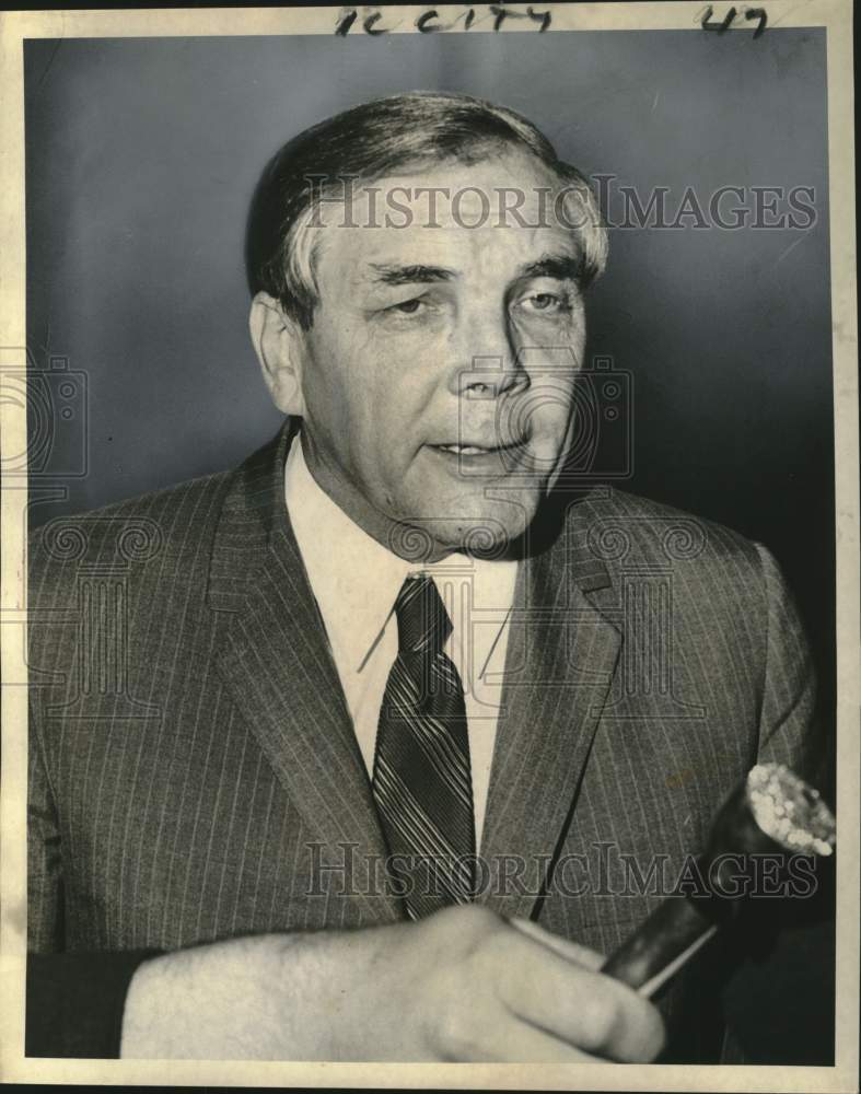 1969 Press Photo Governor John J. McKeithen at New Orleans International Airport- Historic Images