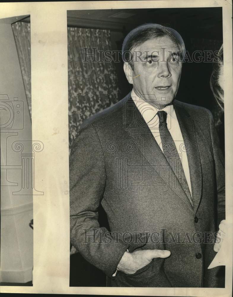 1969 Press Photo Governor John J. M&#39;Keithen- Welcomes legislators - noo45094