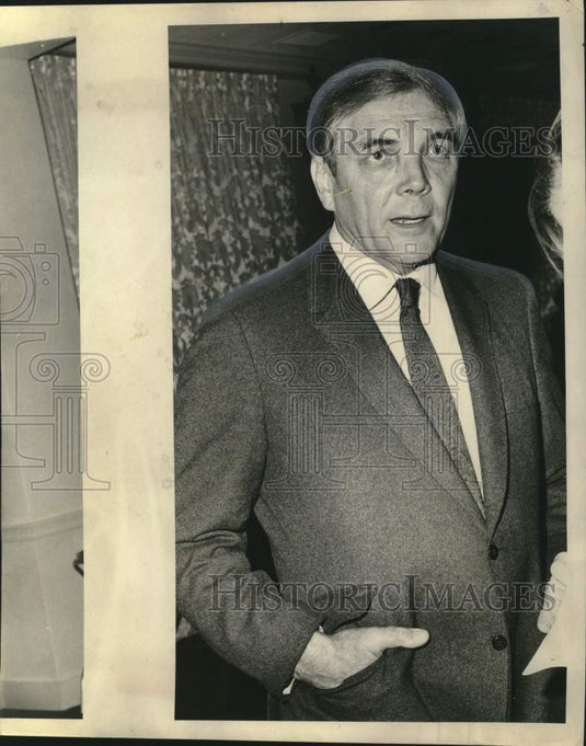 1969 Press Photo Governor John J. M'Keithen- Welcomes legislators - noo45094