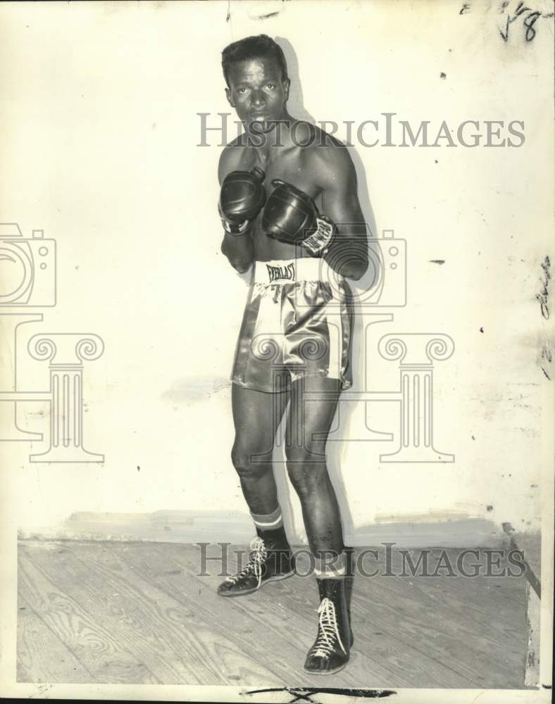 1969 Press Photo Bennie McCall, Boxer - noo45122- Historic Images