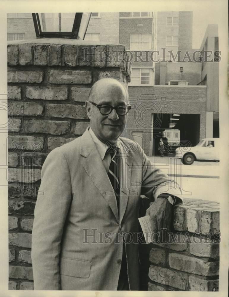 1975 Press Photo Frank G. M&#39;Knight- Historic Images