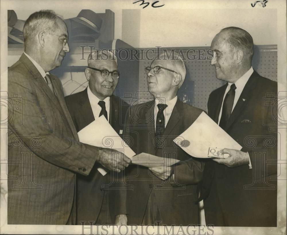 1969 Press Photo Oldtimers of Louisiana Lodge No. 102, Freemasons- Honored - Historic Images