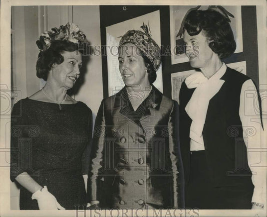 1965 Press Photo New Orleans Spring Fiesta Association benefit open house