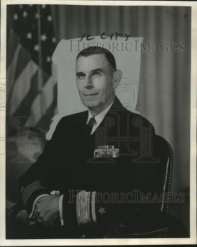 1962 Press Photo Rear Admiral Charles H. Lyman III of the Eight Naval District