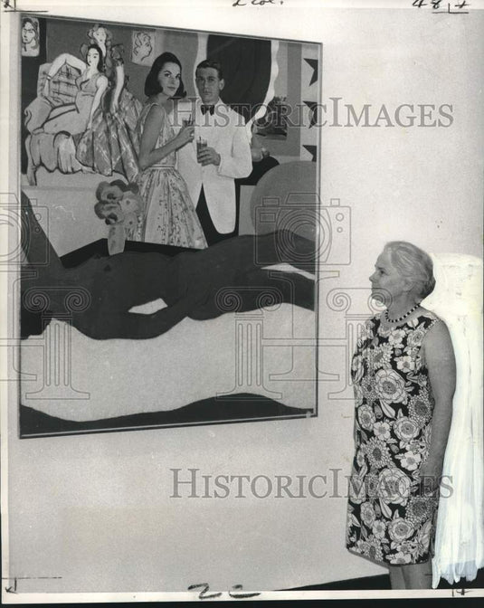 1969 Press Photo Gladys Landry viewing Wesselman's Great American Nude No. 52'- Historic Images