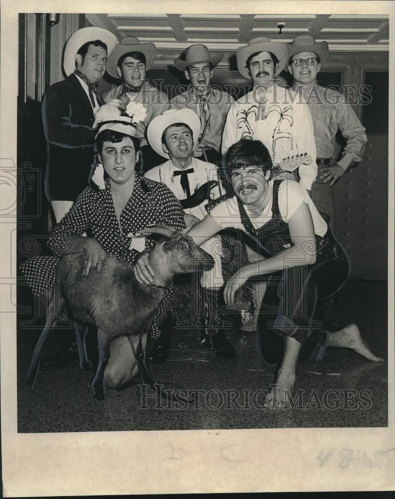 Load image into Gallery viewer, 1969 Press Photo "Beggar Blew Grass Band" competing at Blue Key Talent Night
