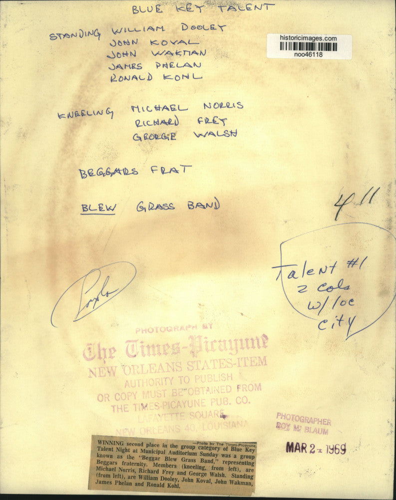 1969 Press Photo "Beggar Blew Grass Band" competing at Blue Key Talent Night