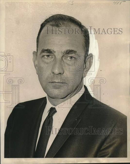 1966 Press Photo Dr. Robert E. Mayfield, St. Bernard General Hospital President