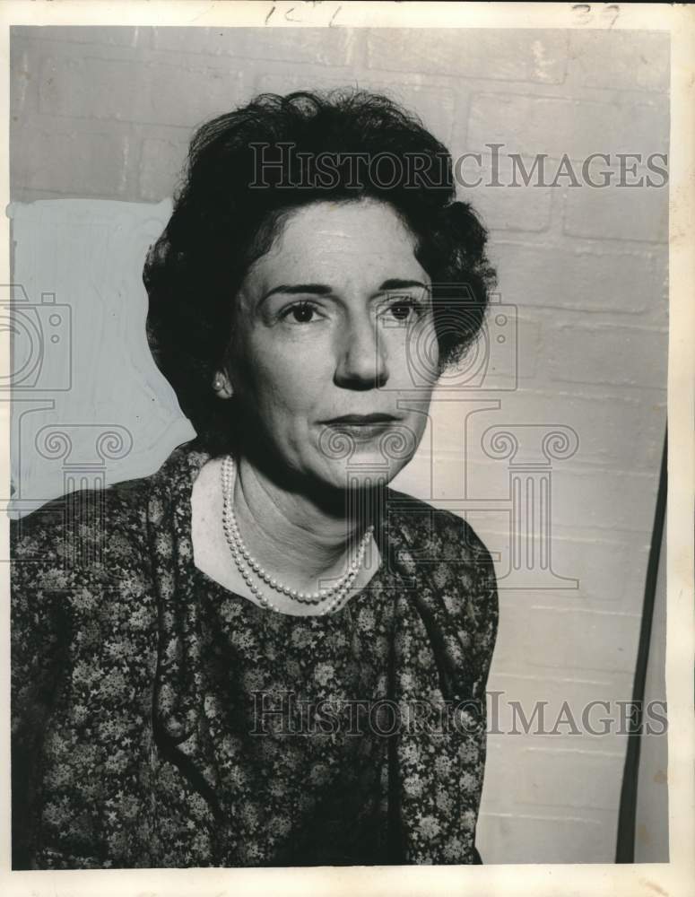 1961 Press Photo Mrs. Henry J. Mayer, President of Junior Philharmonic Society