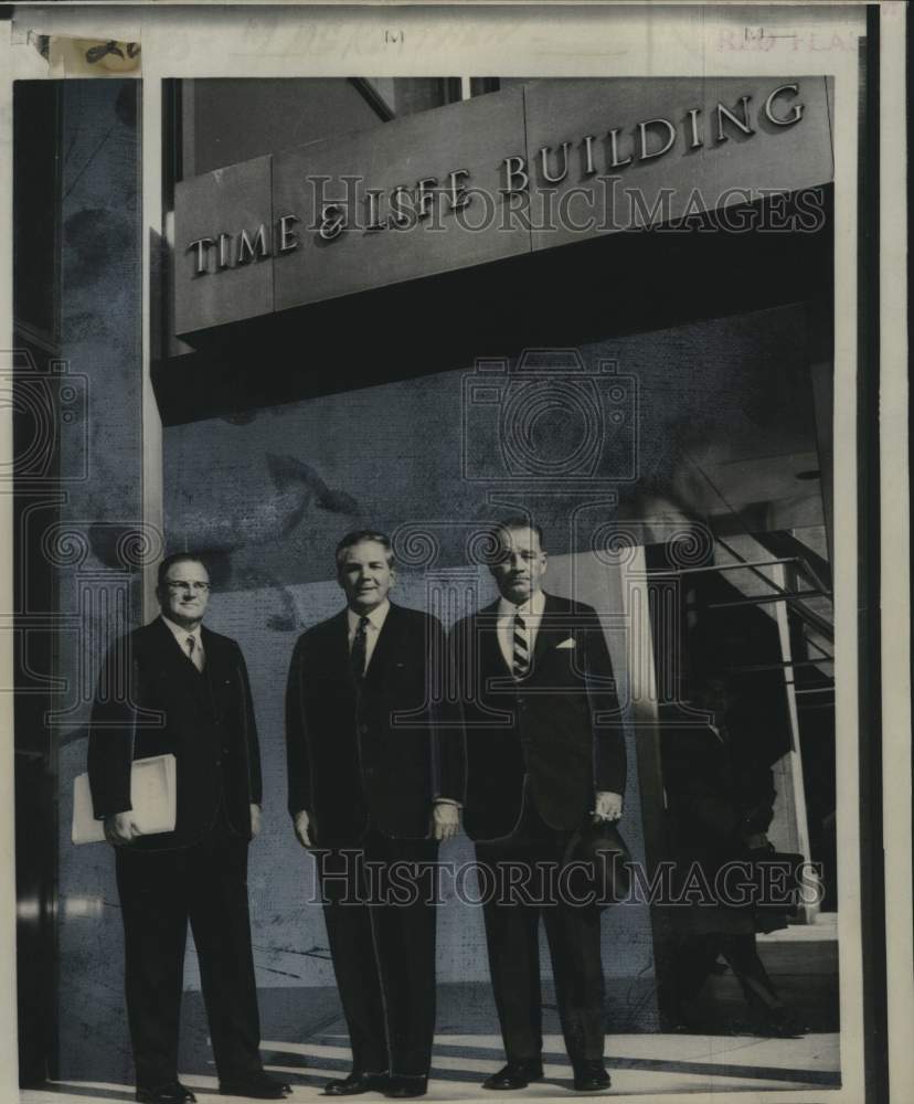 1967 Press Photo Louisiana State Executives visiting Time Magazine headquarters- Historic Images