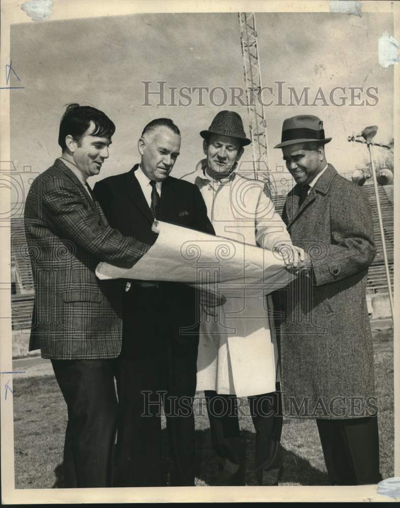 1969 Press Photo Major league baseball exhibit plans for Tad Gormley stadium- Historic Images