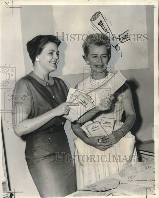 1964 Press Photo Mrs. Jack Minor & Mrs. Robert Johnson- League of Women's Voters