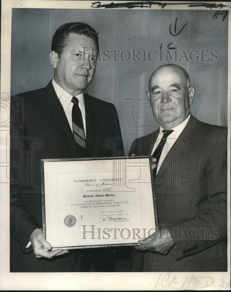 1968 Press Photo Dr. Martin O. Miller, Vanderbilt University School of Medicine- Historic Images