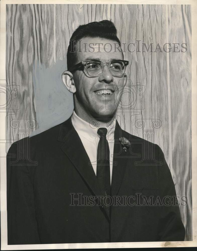 1963 Press Photo John A. Mipro, Jr., president of the Kiwanis Club of Midcity LA