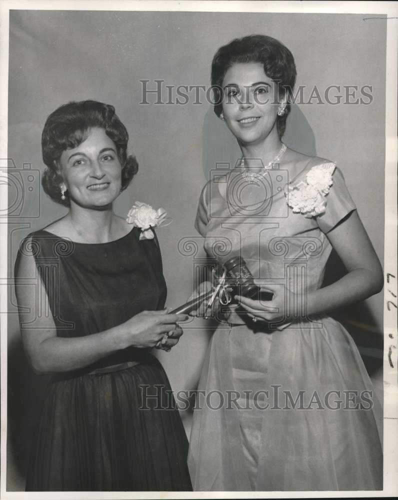 1962 Press Photo Janice Meyers, president of West Bank Lions Club in Louisiana