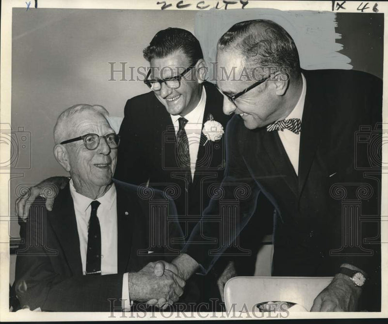 Load image into Gallery viewer, 1966 Press Photo Members of New Orleans plumbers union at 75th anniversary
