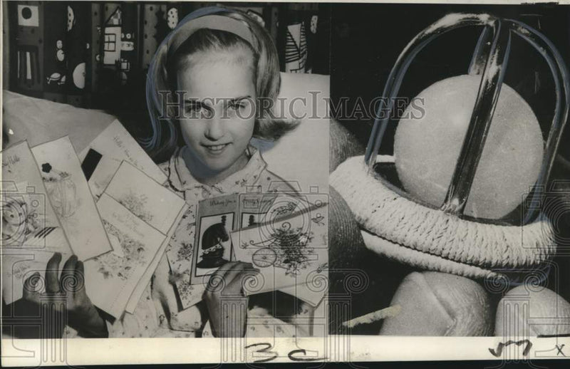 Load image into Gallery viewer, 1963 Press Photo Erin Mason at Melbourne's Royal Children's Hospital
