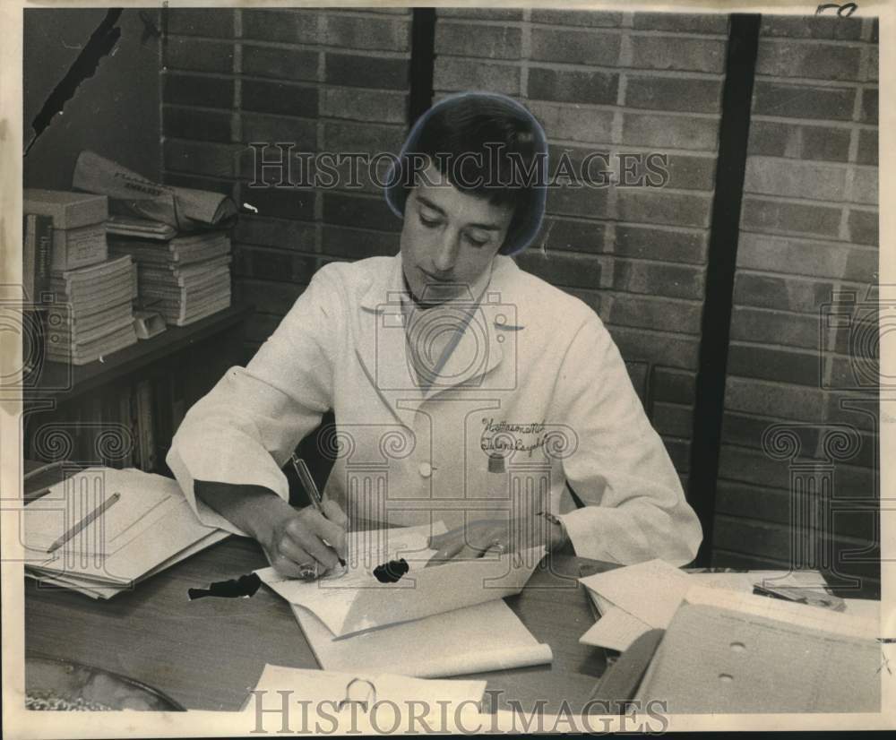 1968 Press Photo Dr. Helen R. Mason, Psychiatrist &amp; Faculty Member of Tulane- Historic Images