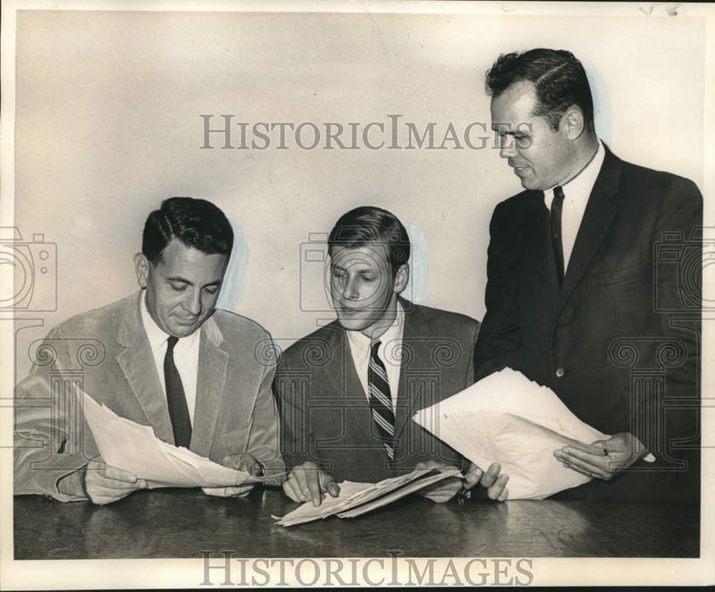 Load image into Gallery viewer, 1965 Press Photo Tulane University Drive Leaders of U.S. Policy in Vietnam
