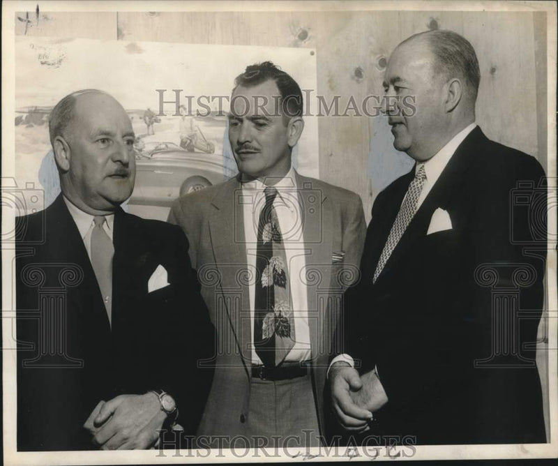Load image into Gallery viewer, 1955 Press Photo Visiting Executives of Austin Motor Car Company in New Orleans
