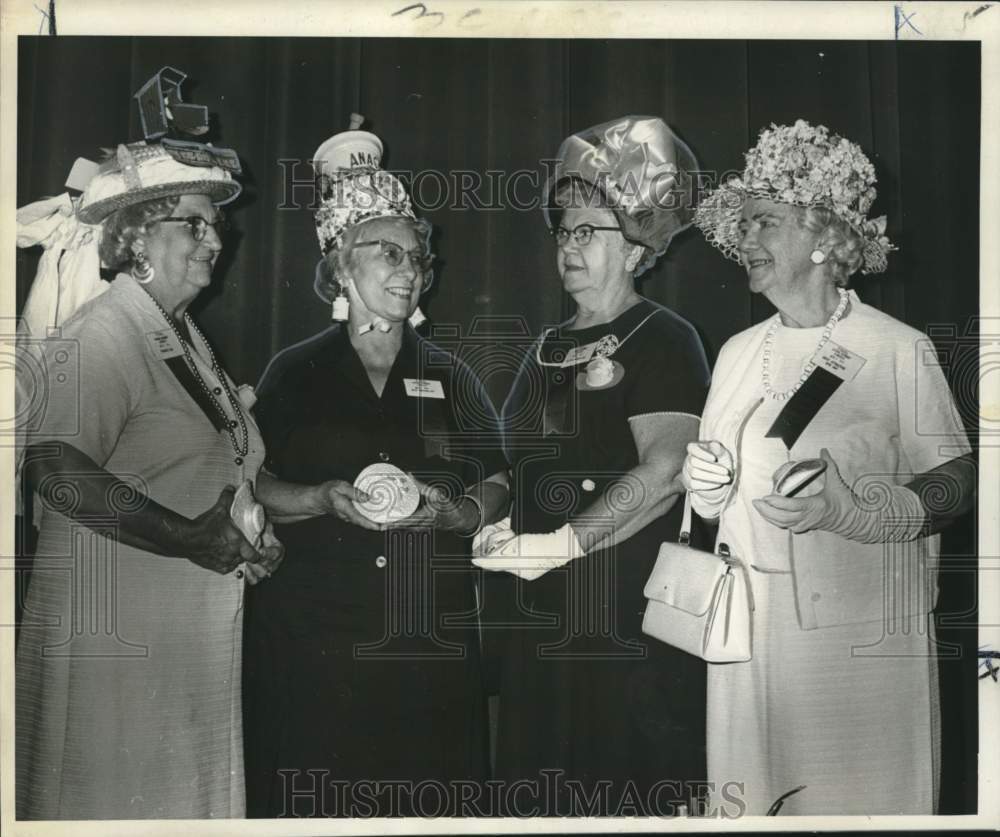 1970 Press Photo New Orleans Recreation Department&#39;s Bonnet Contest winners- Historic Images