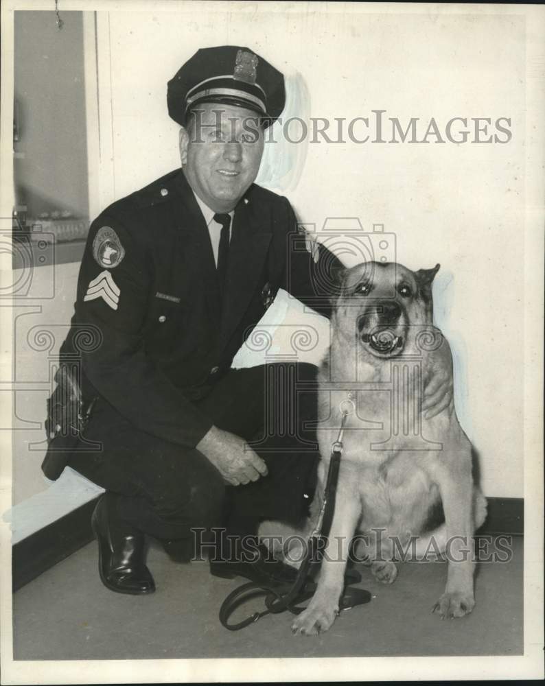 Load image into Gallery viewer, 1969 Press Photo Sergeant Robert J. Murray with Canine Prince, will both retire
