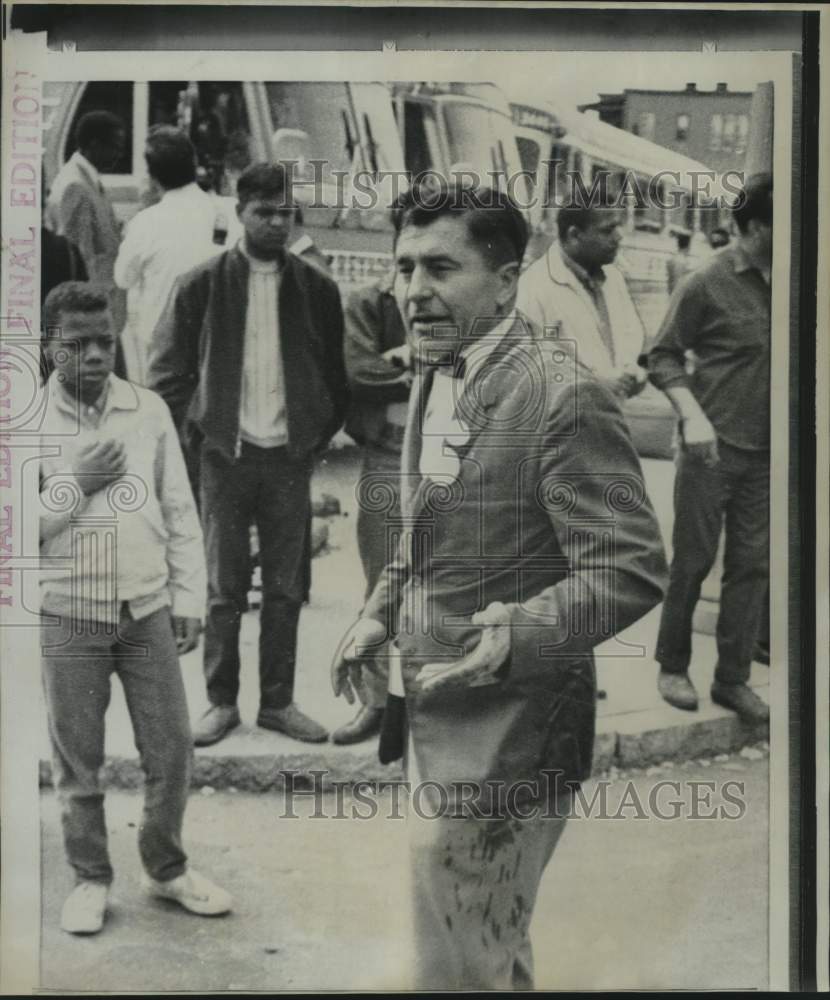 1968 Press Photo Joseph Mlotmroz, Polish Freedom Fighter, wounded in Boston- Historic Images