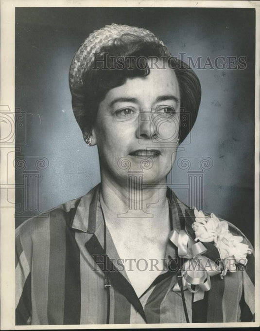 1963 Press Photo Mrs. Joseph H. Muth, president of Louisiana Pond, Blue Goose