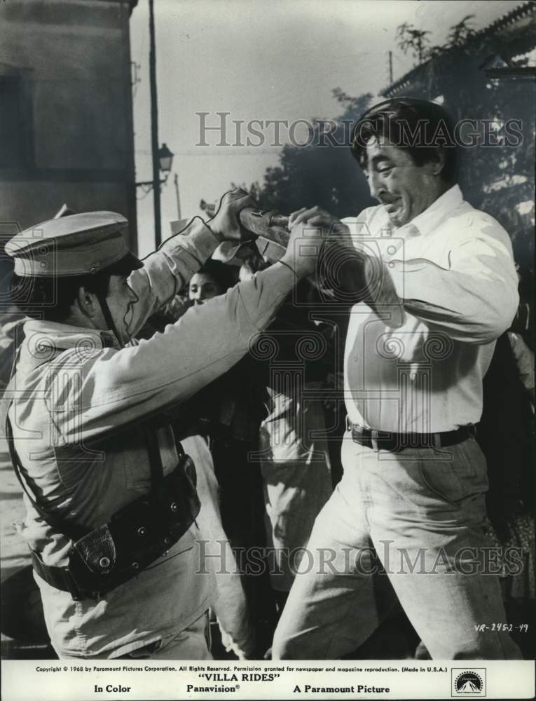 1968 Press Photo Actor Robert Mitchum in Scene from Villa Rides- Historic Images