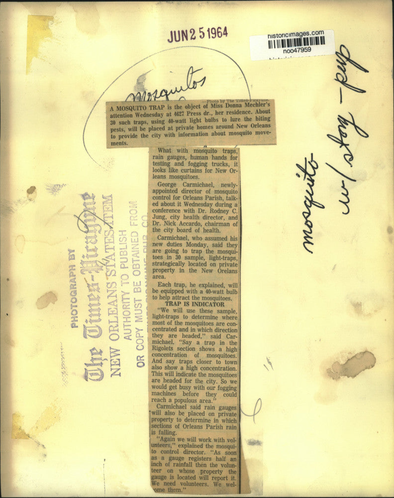 1964 Press Photo Donna Mechler inspecting a mosquito trap in her home