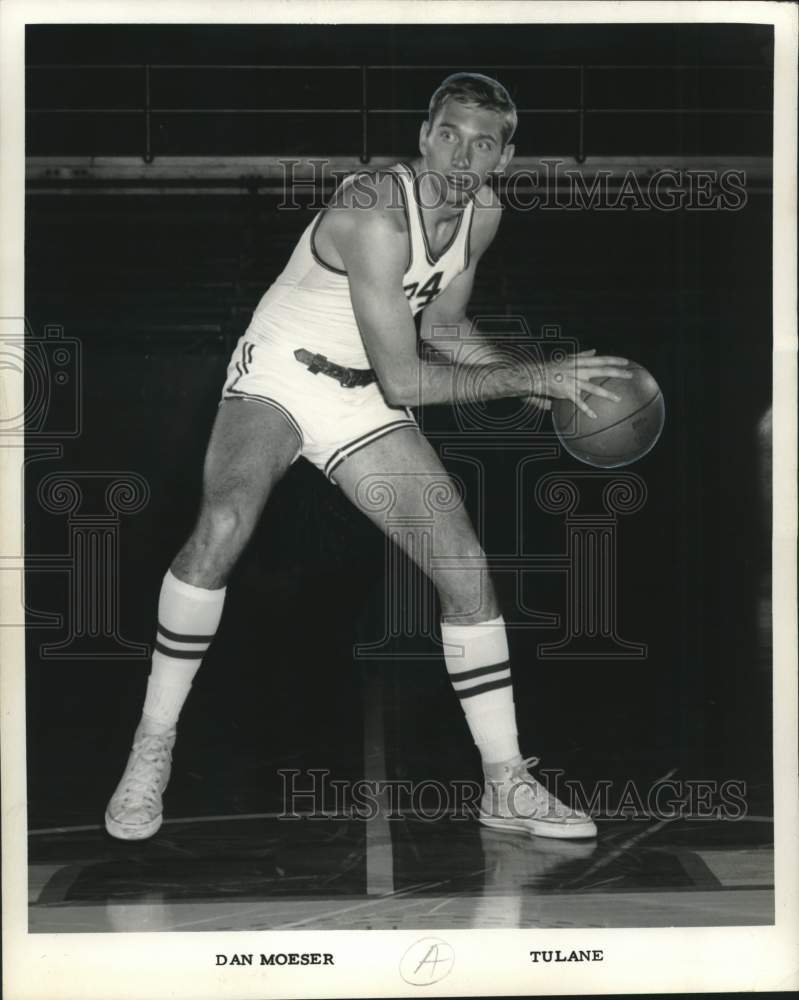 Load image into Gallery viewer, 1966 Press Photo Dan Moeser, Tulane basketball player - noo48095
