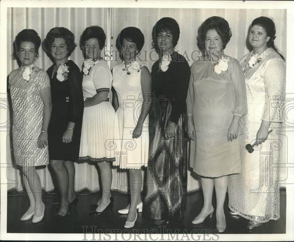 1971 Press Photo New officers of the Algiers Lions Club&#39;s ladies&#39; auxiliary- Historic Images