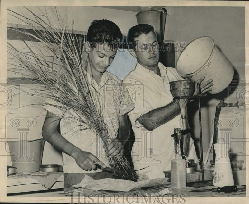 Load image into Gallery viewer, 1963 Press Photo Calvin Schulte &amp; Alfred Poissenot- Louisiana Mosquito Control
