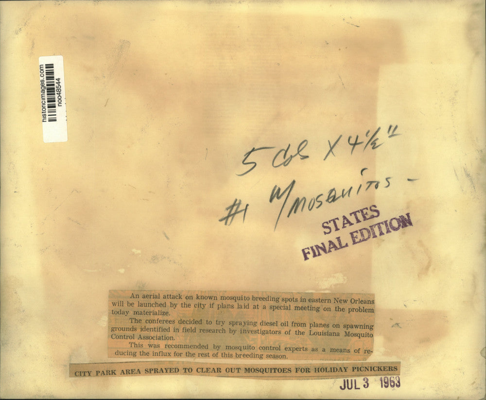 1963 Press Photo City Park area sprayed to clear out mosquitoes for the holiday