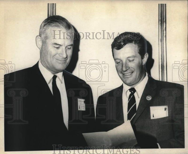 Load image into Gallery viewer, 1968 Press Photo Alden F. Laborde with Robert Mosbacher at Royal Orleans Hotel
