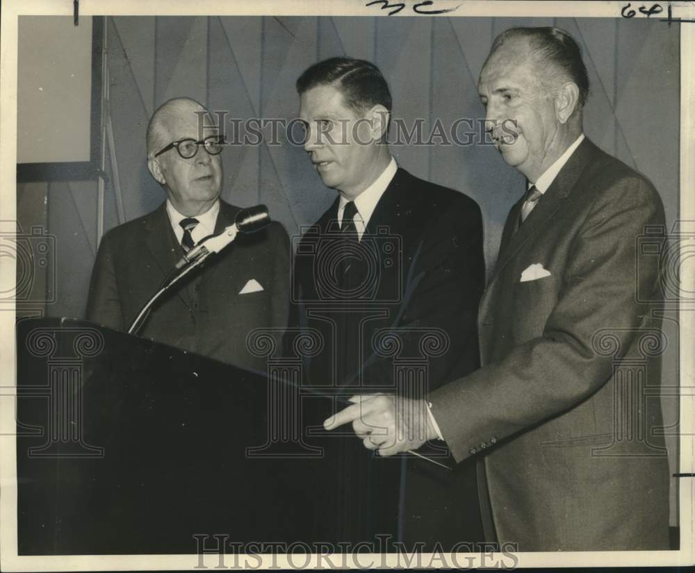 1969 Press Photo Chamber of Commerce of the New Orleans Area Press Conference - Historic Images