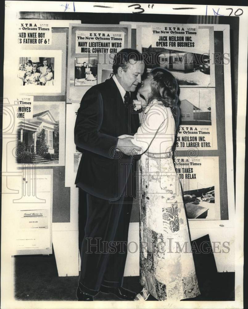 1973 Press Photo Jack Nielson gets a kiss from daughter Susan- 50th birthday- Historic Images