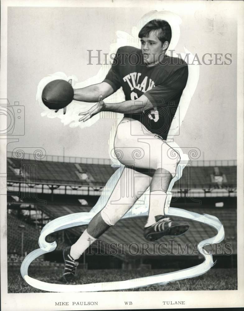 1969 Press Photo Mike Paulson, WB, Tulane Football player reaches for the ball - Historic Images