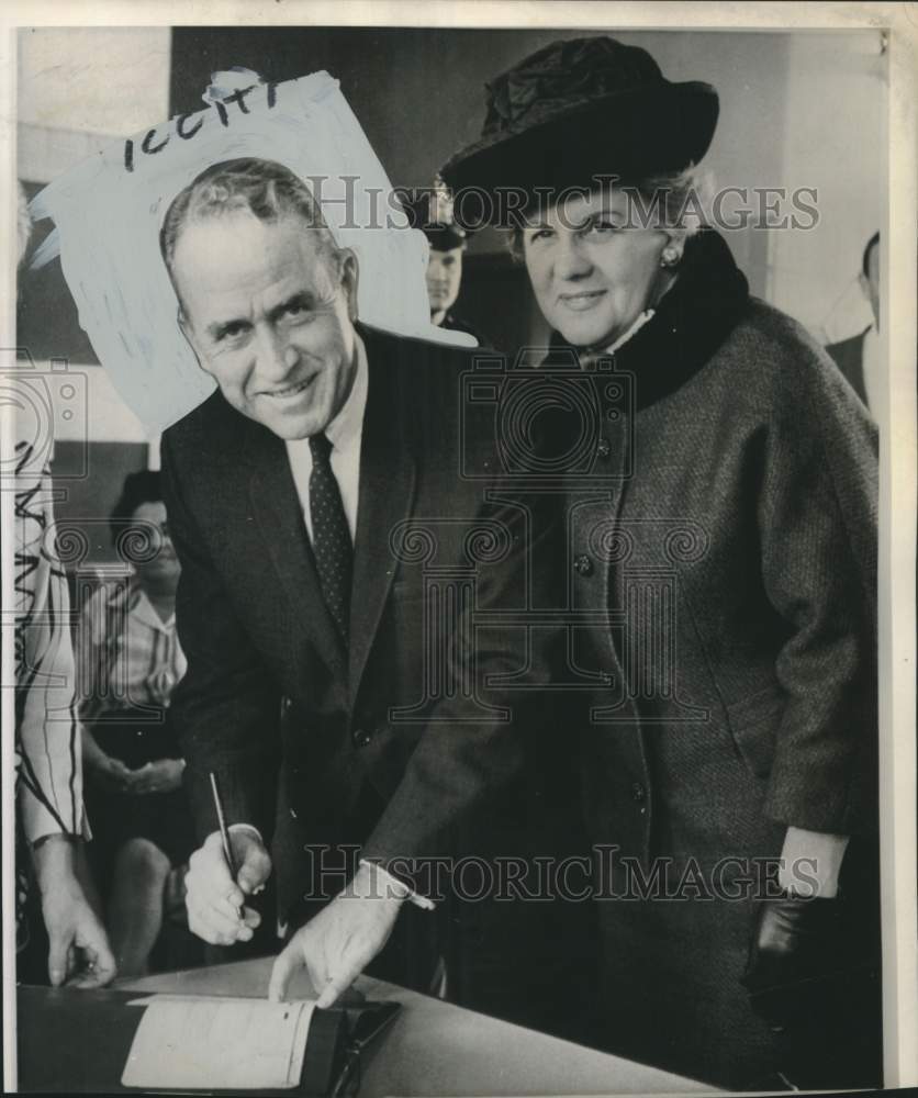 1965 Press Photo Frank D. O&#39;Connor, New York Democratic candidate for governor- Historic Images