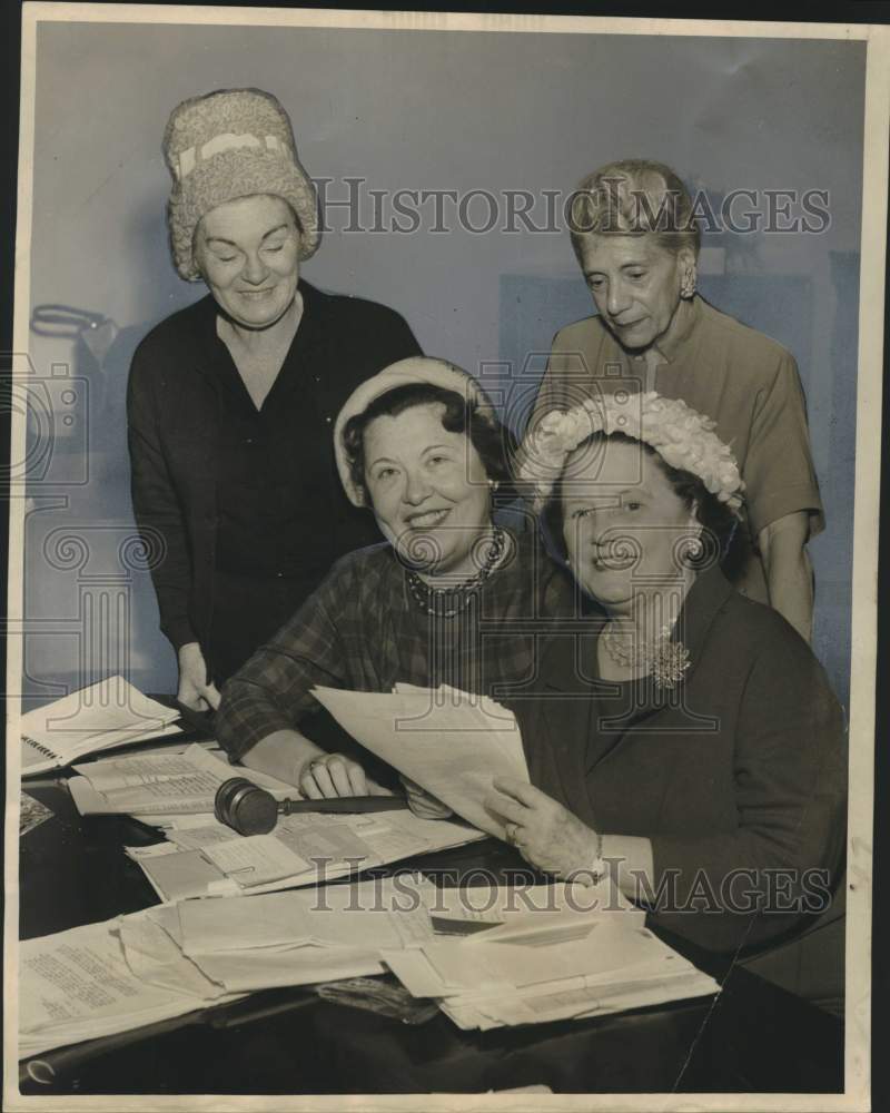 1964 Press Photo Officers of New Orleans Better Films Club - noo49676- Historic Images